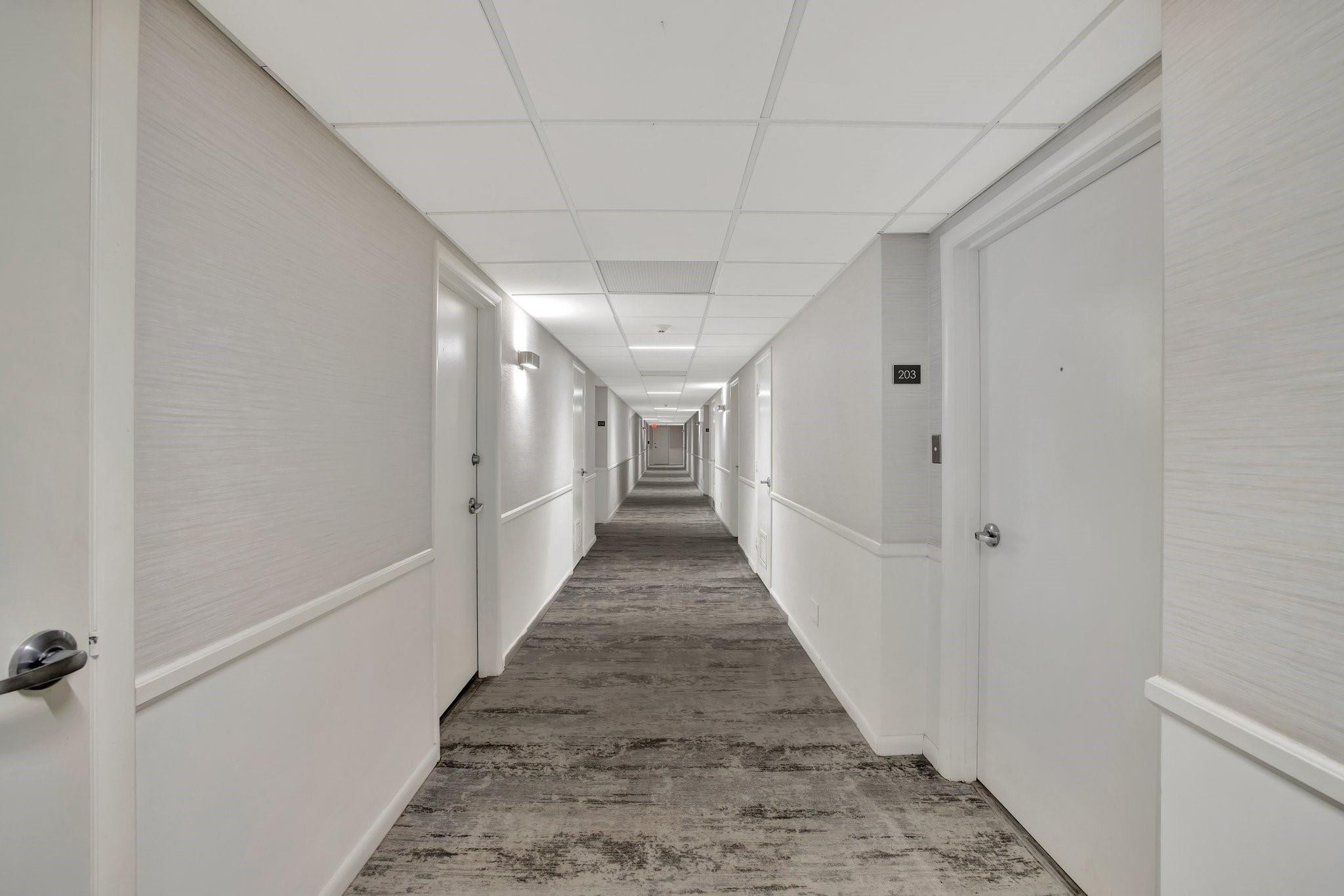 3750 Galt Ocean Dr 211