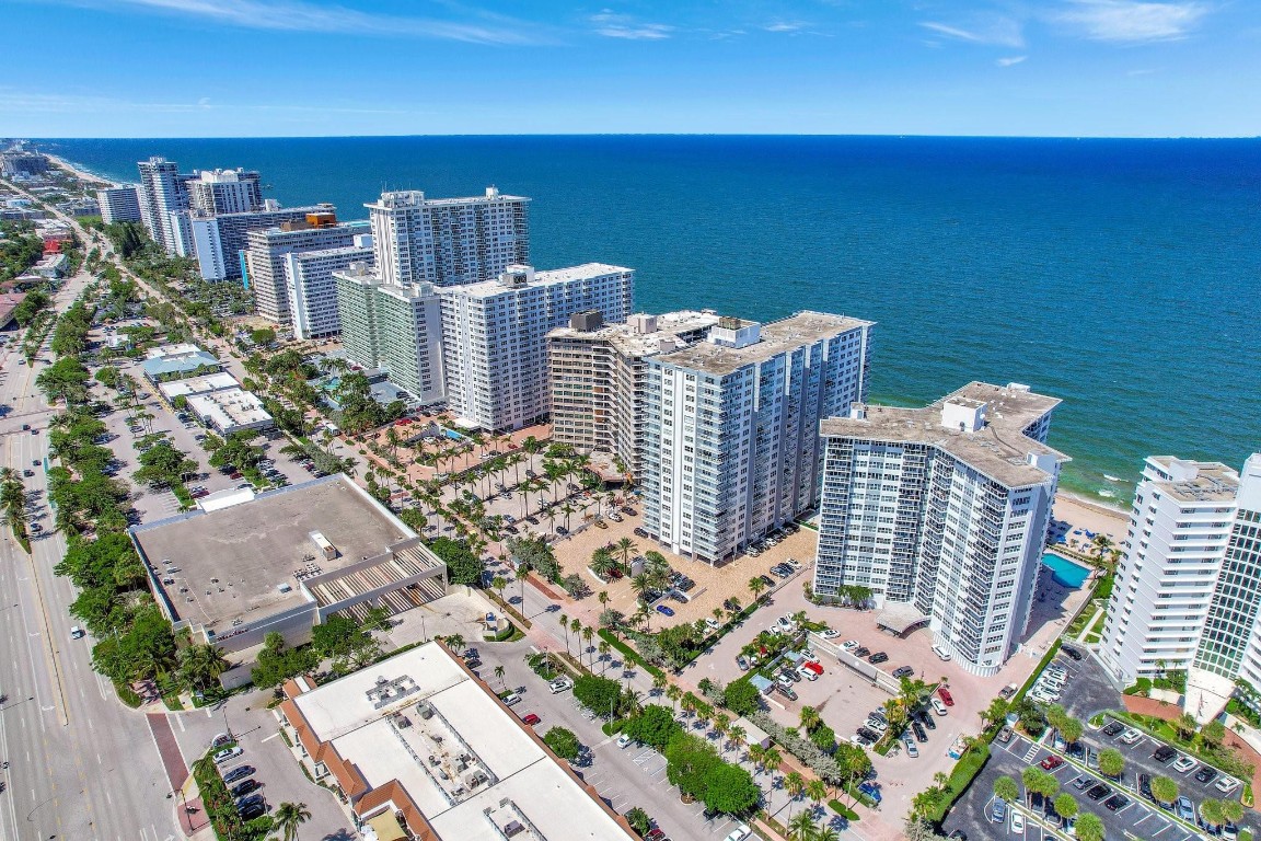 3750 Galt Ocean Dr 211