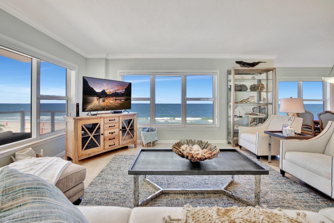 3750 Galt Ocean Dr 211