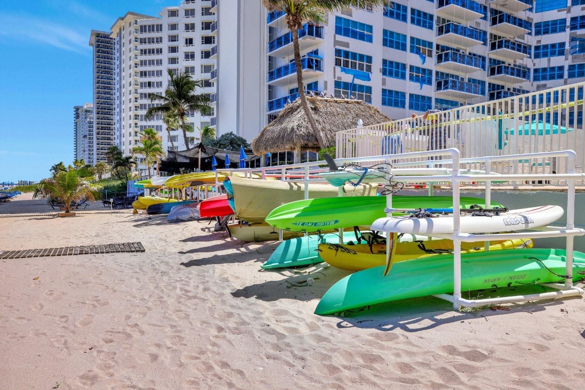 3750 Galt Ocean Dr 211