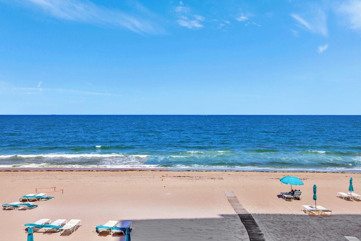 3750 Galt Ocean Dr 211