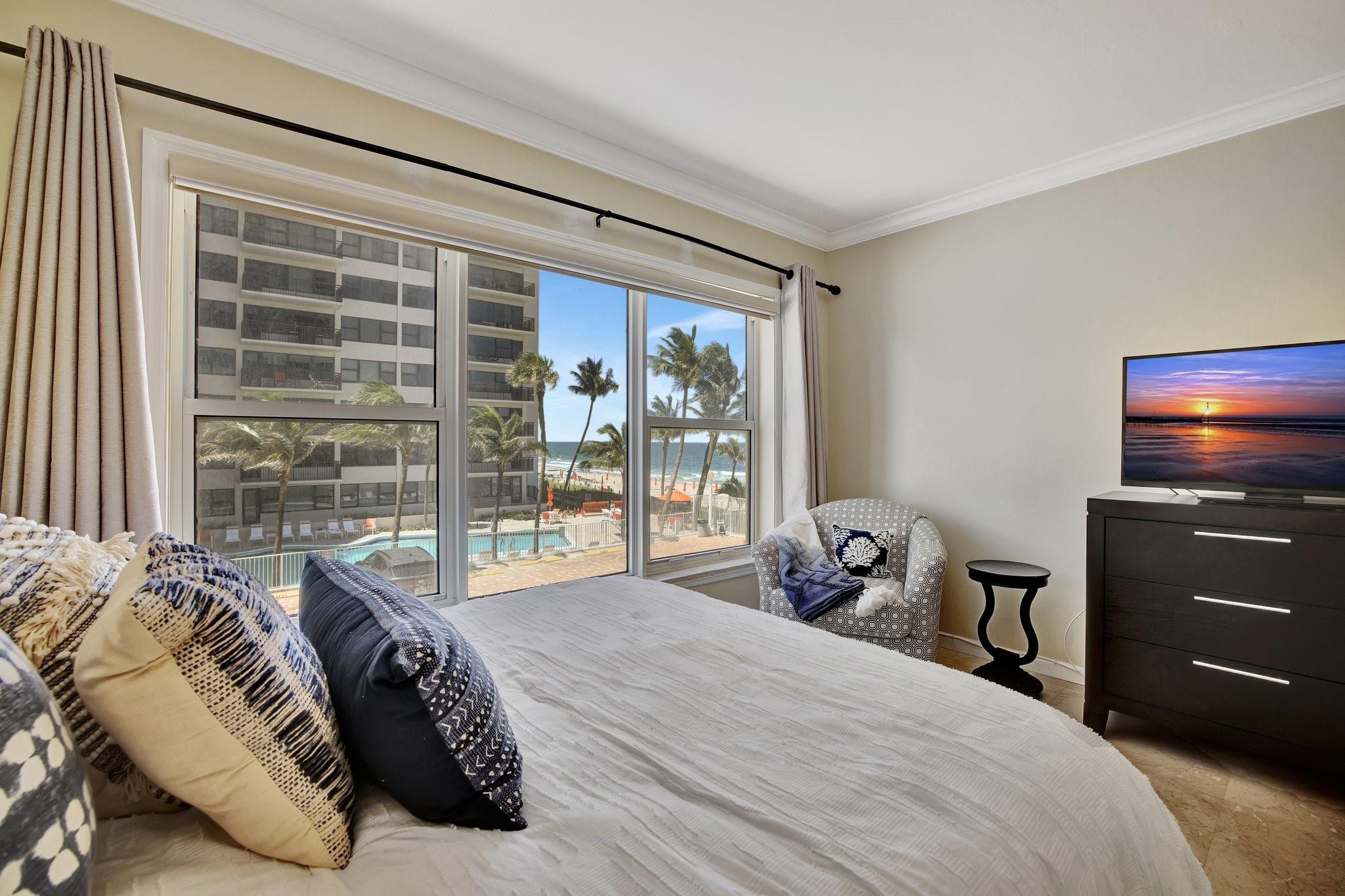 3750 Galt Ocean Dr 211