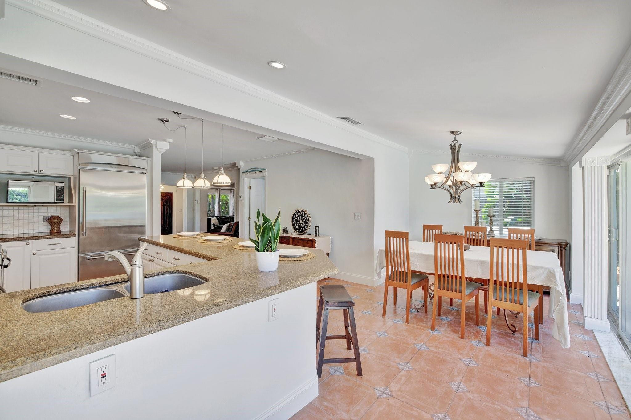 271 Capri Ave