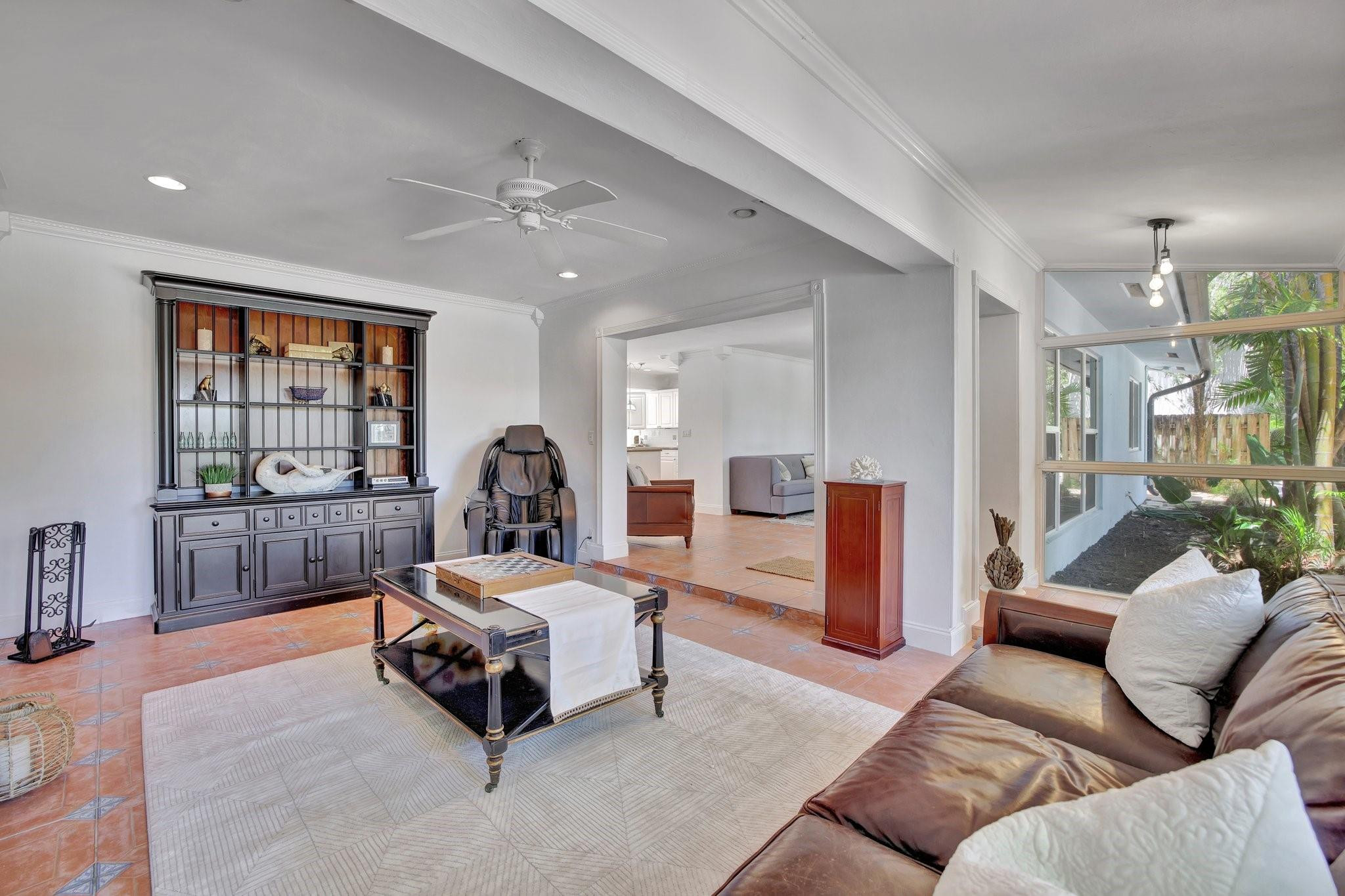 271 Capri Ave