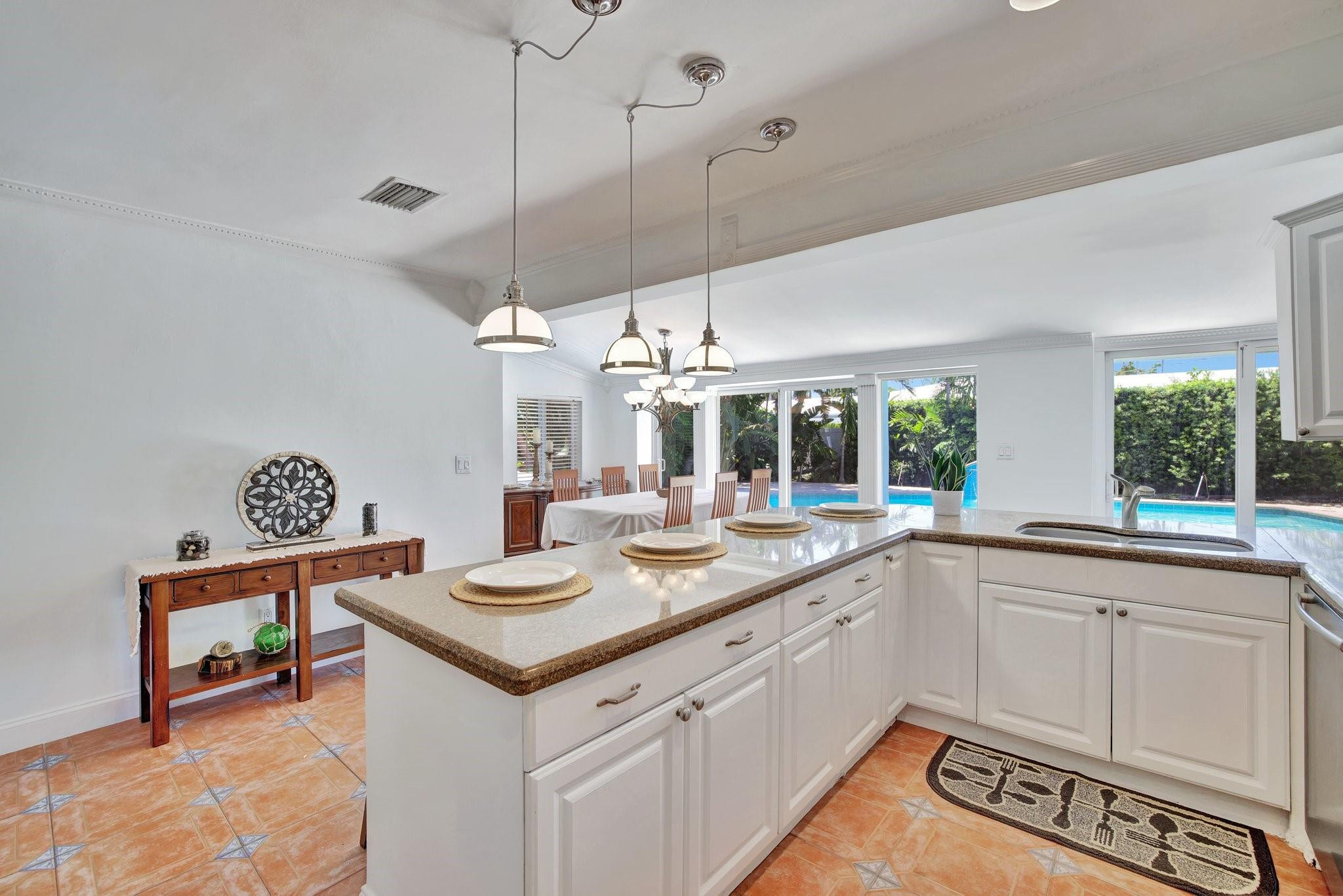 271 Capri Ave