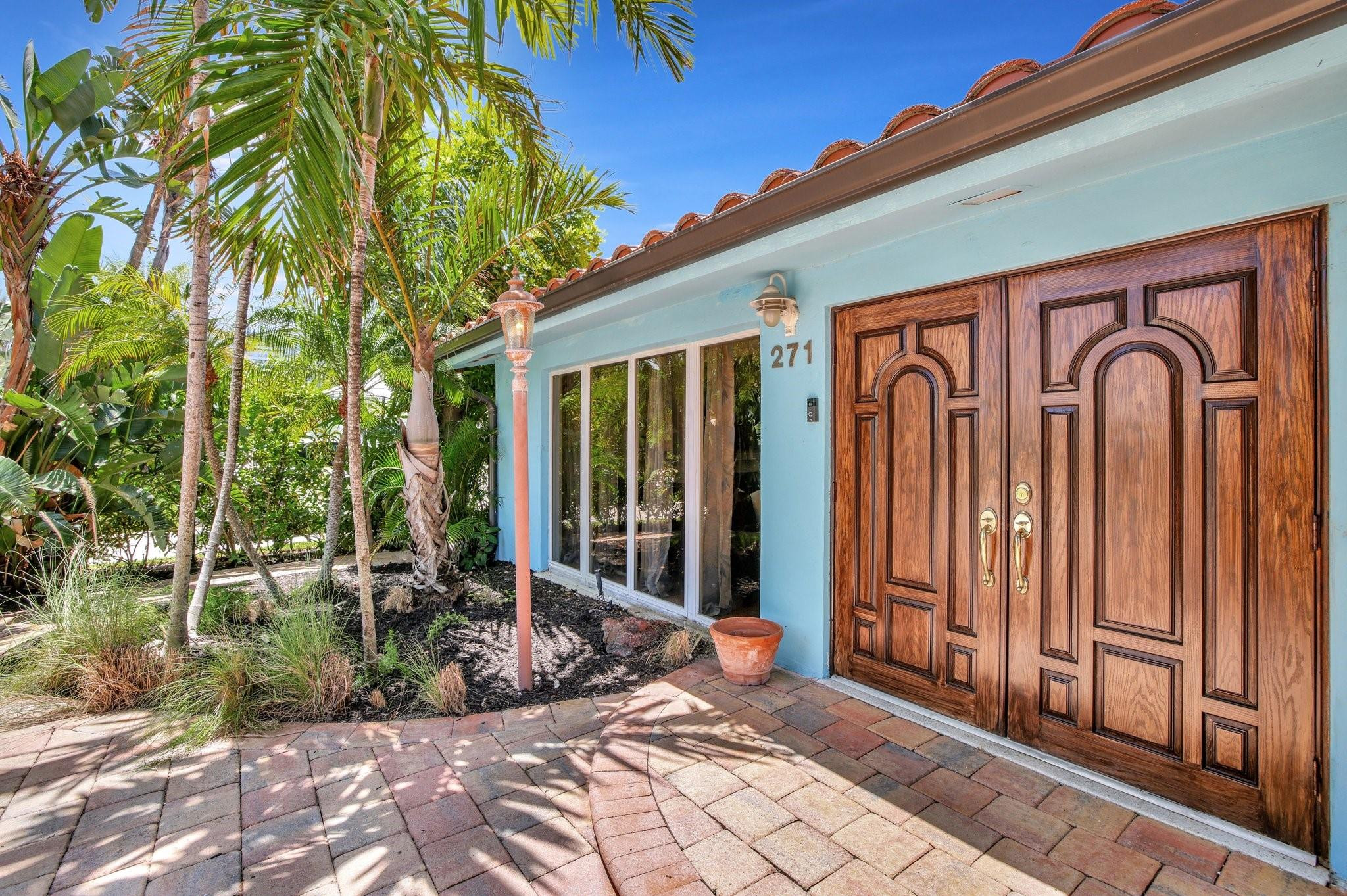 271 Capri Ave