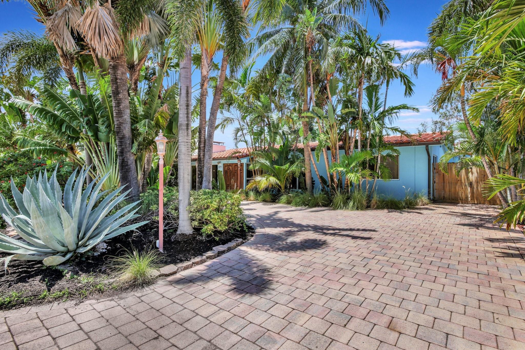 271 Capri Ave