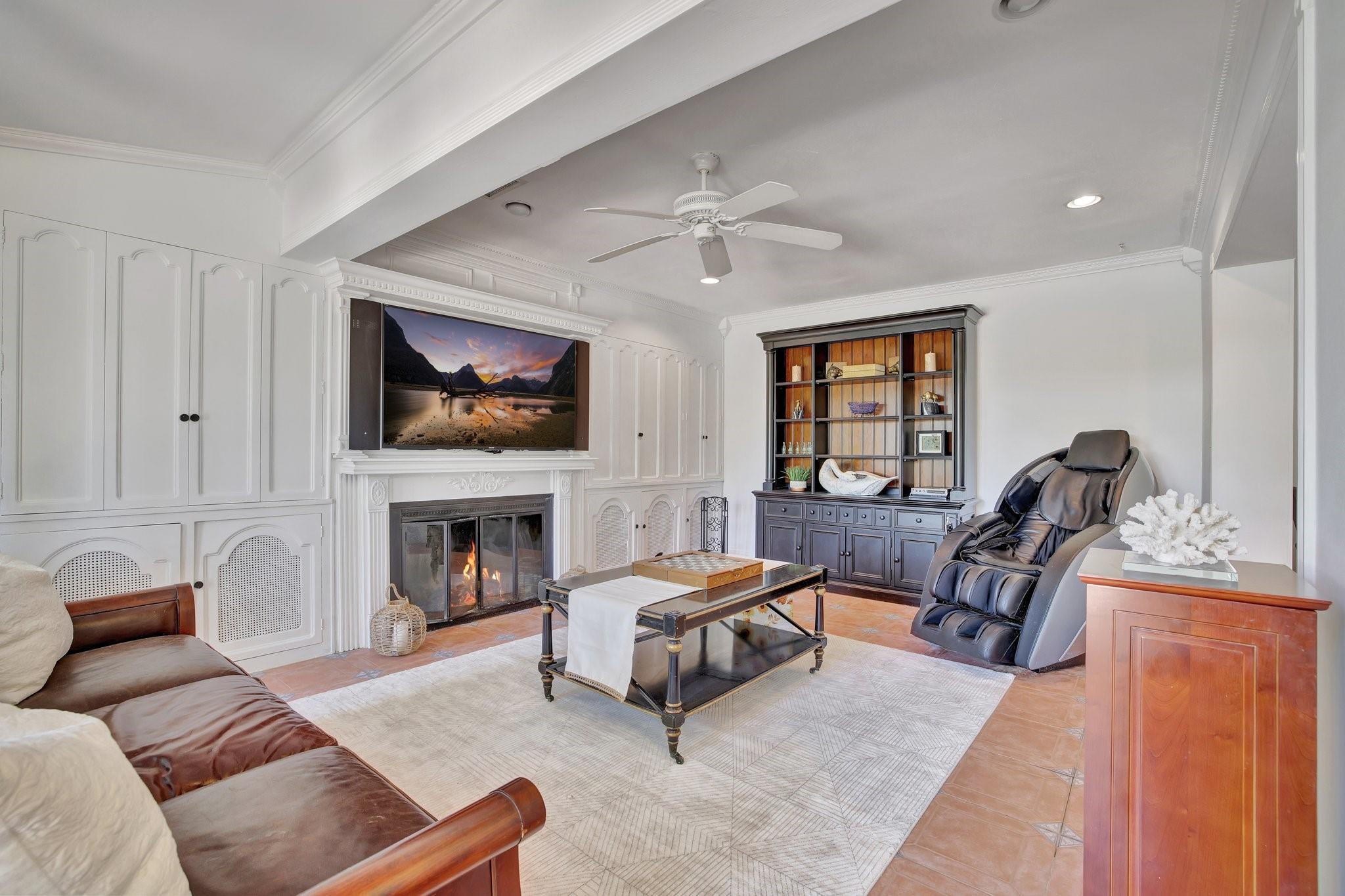 271 Capri Ave