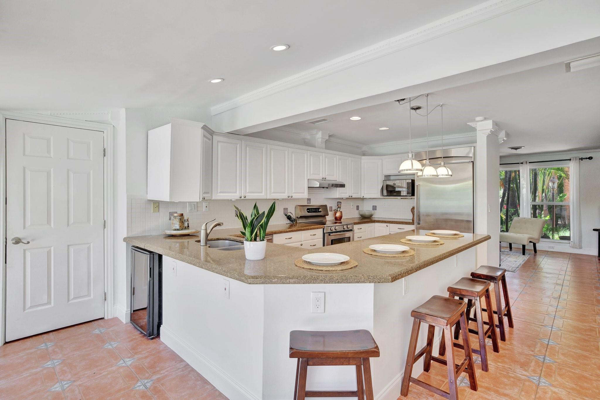 271 Capri Ave