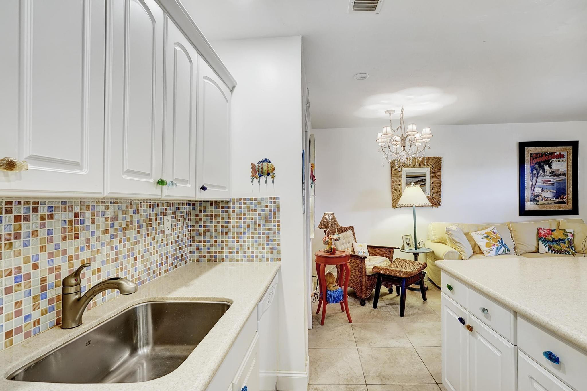 4658 Bougainvilla Drive 60, Lauderdale-By-The-Sea Unit: 60