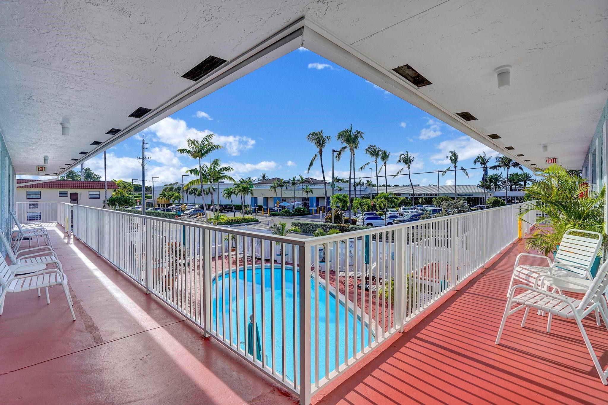 4658 Bougainvilla Drive 60, Lauderdale-By-The-Sea Unit: 60