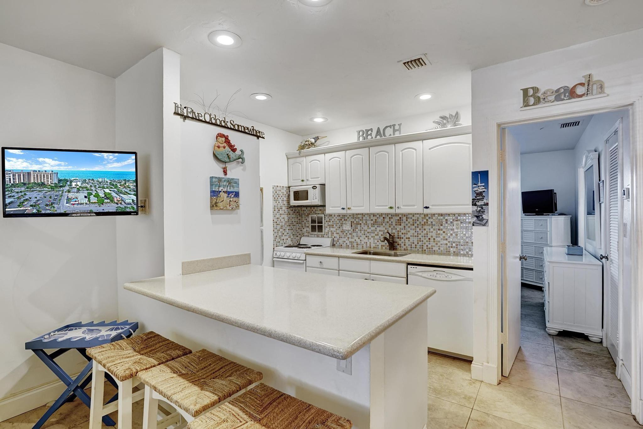 4658 Bougainvilla Drive 60, Lauderdale-By-The-Sea Unit: 60