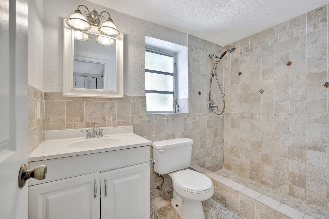 4143 N Ocean Blvd 101