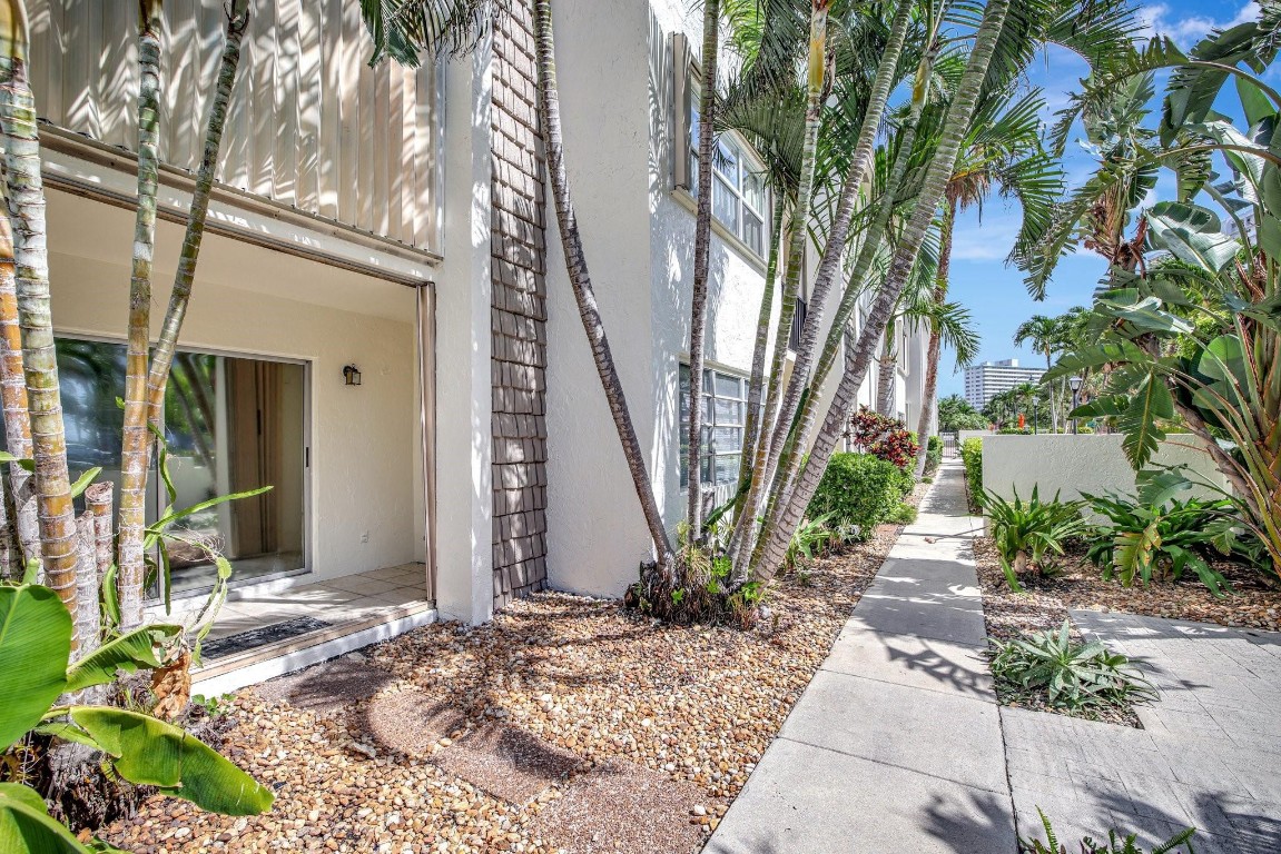 4143 N Ocean Blvd 101