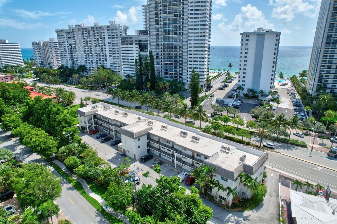 4143 N Ocean Blvd 101