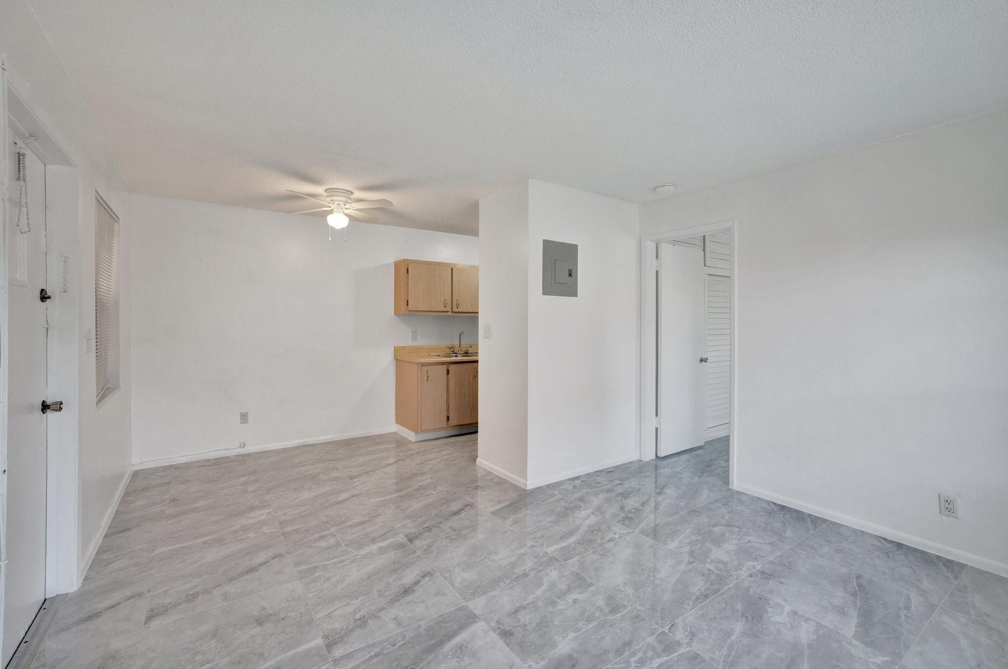 5120 NE 18th Ave 2