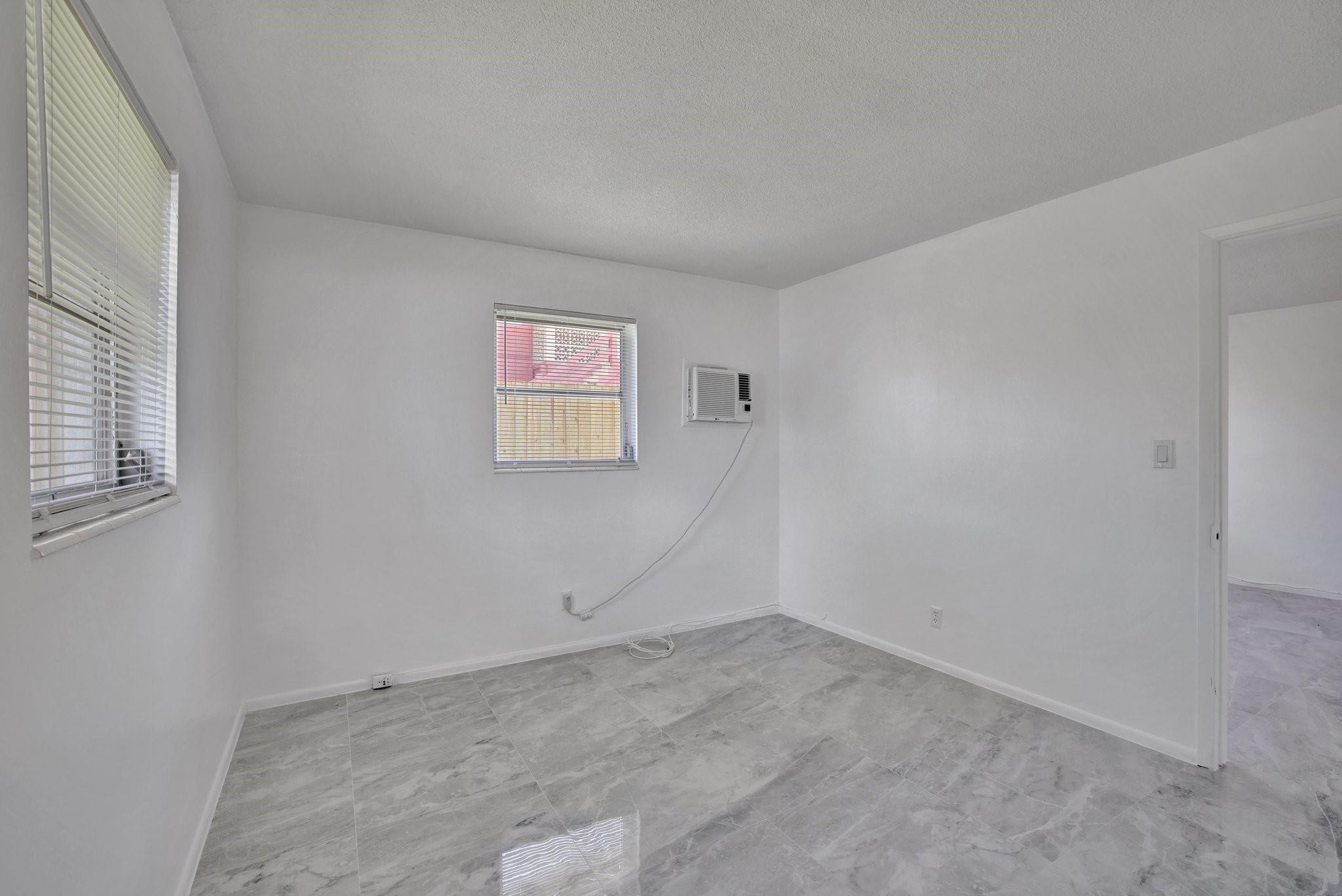 5120 NE 18th Ave 2