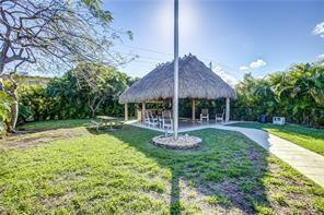 3121 NE 51st St 106E