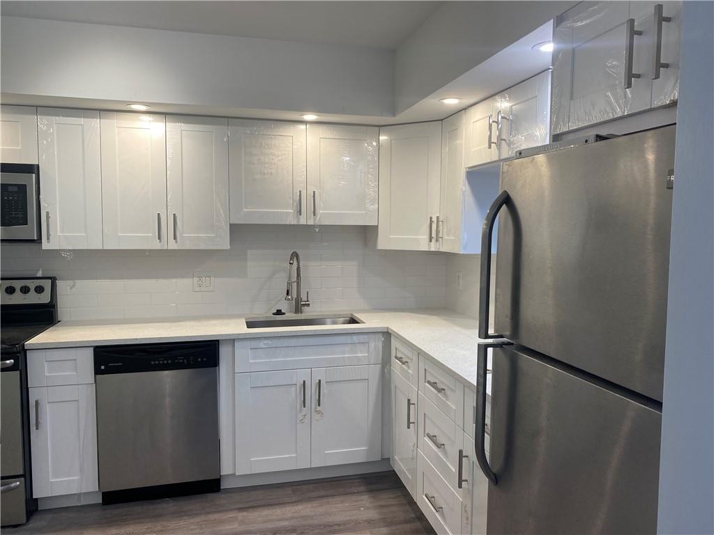 3121 NE 51st St 106E