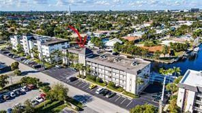 3121 NE 51st St 106E