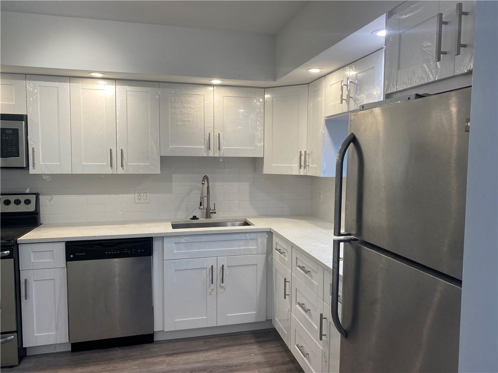 3121 NE 51st St 106E