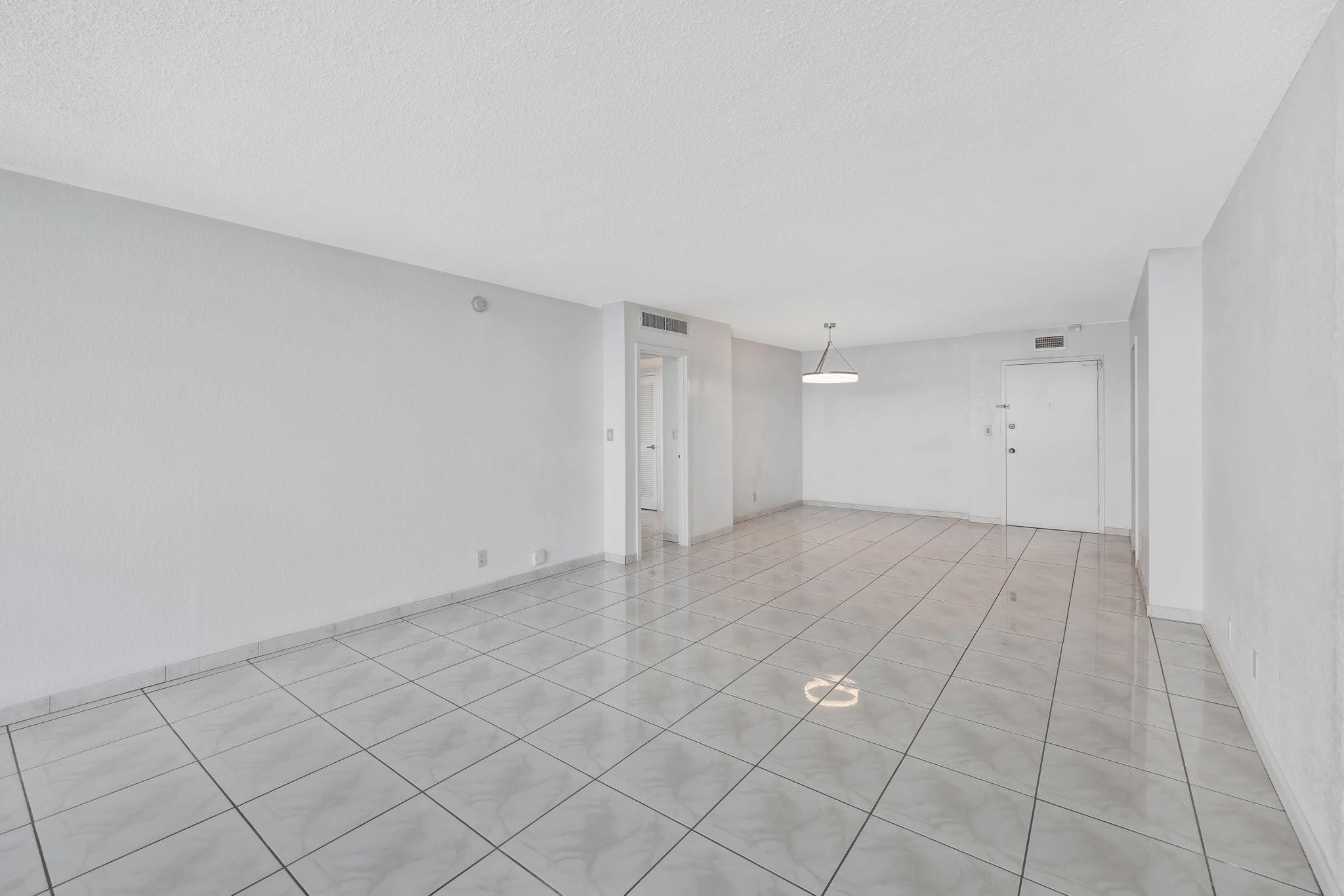 3140 S Ocean Dr 2105
