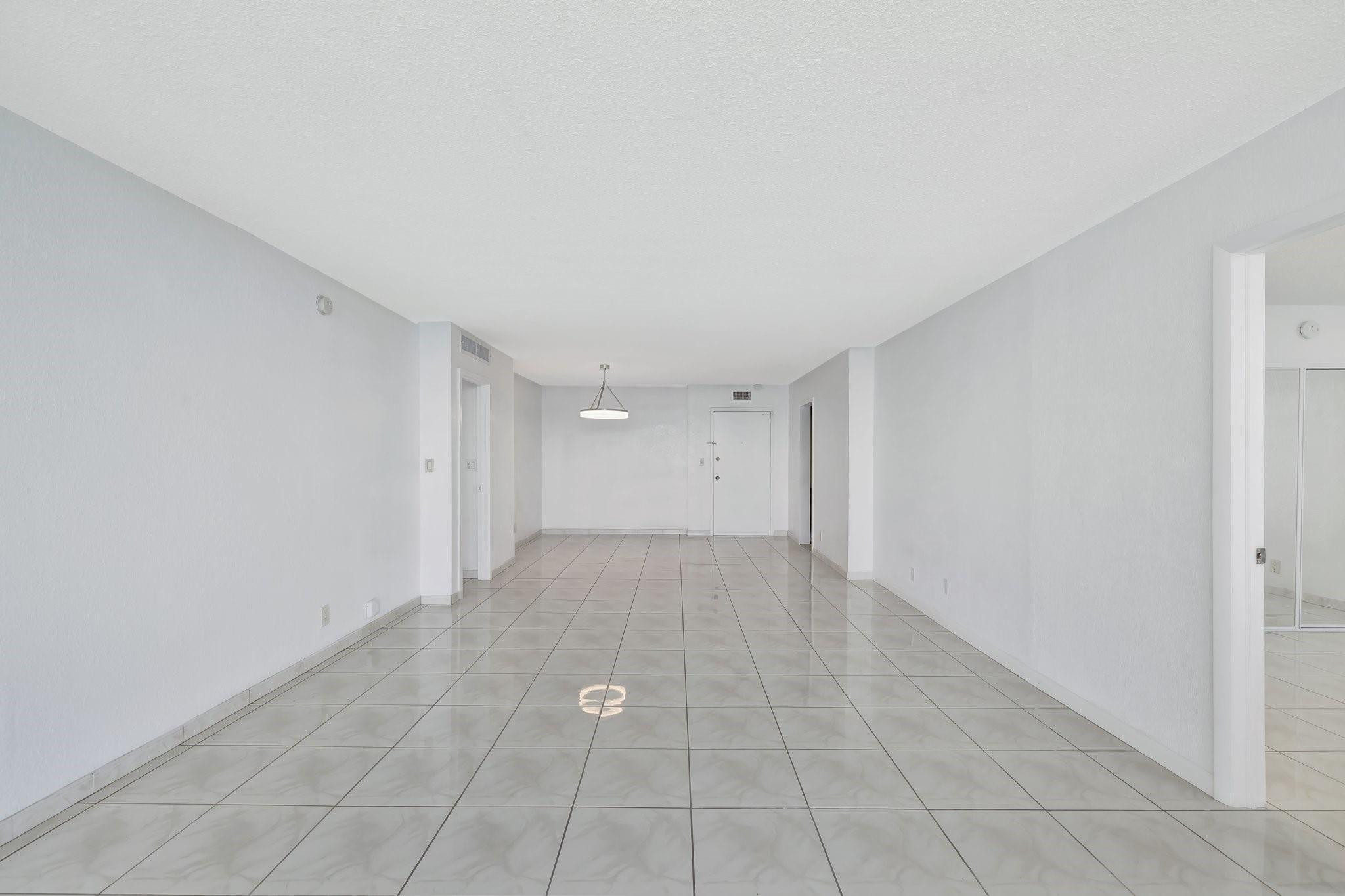 3140 S Ocean Dr 2105