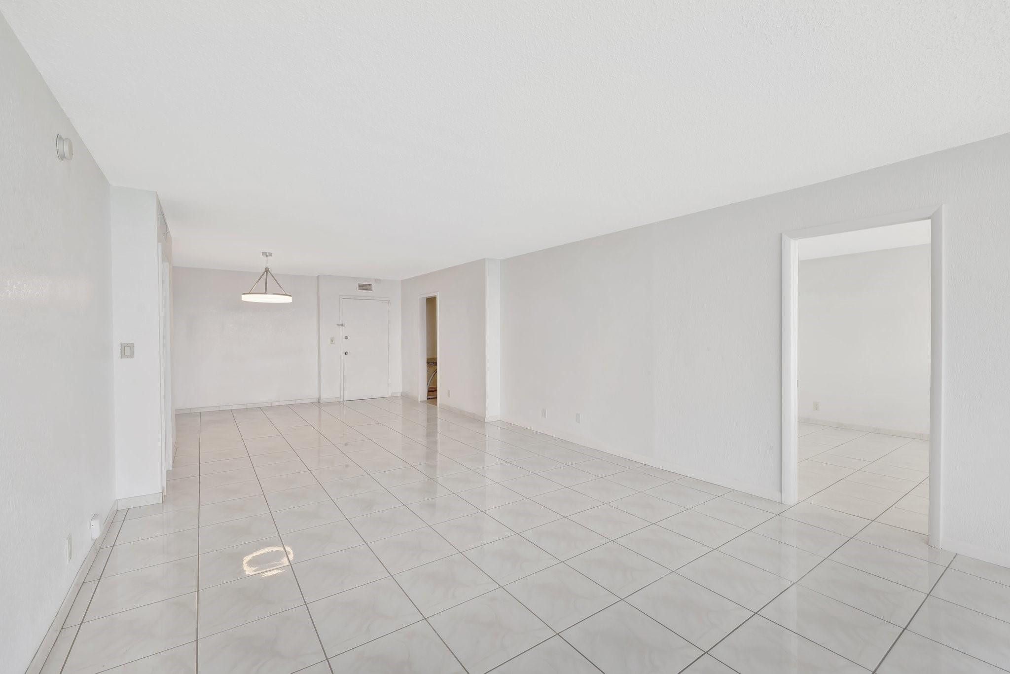 3140 S Ocean Dr 2105