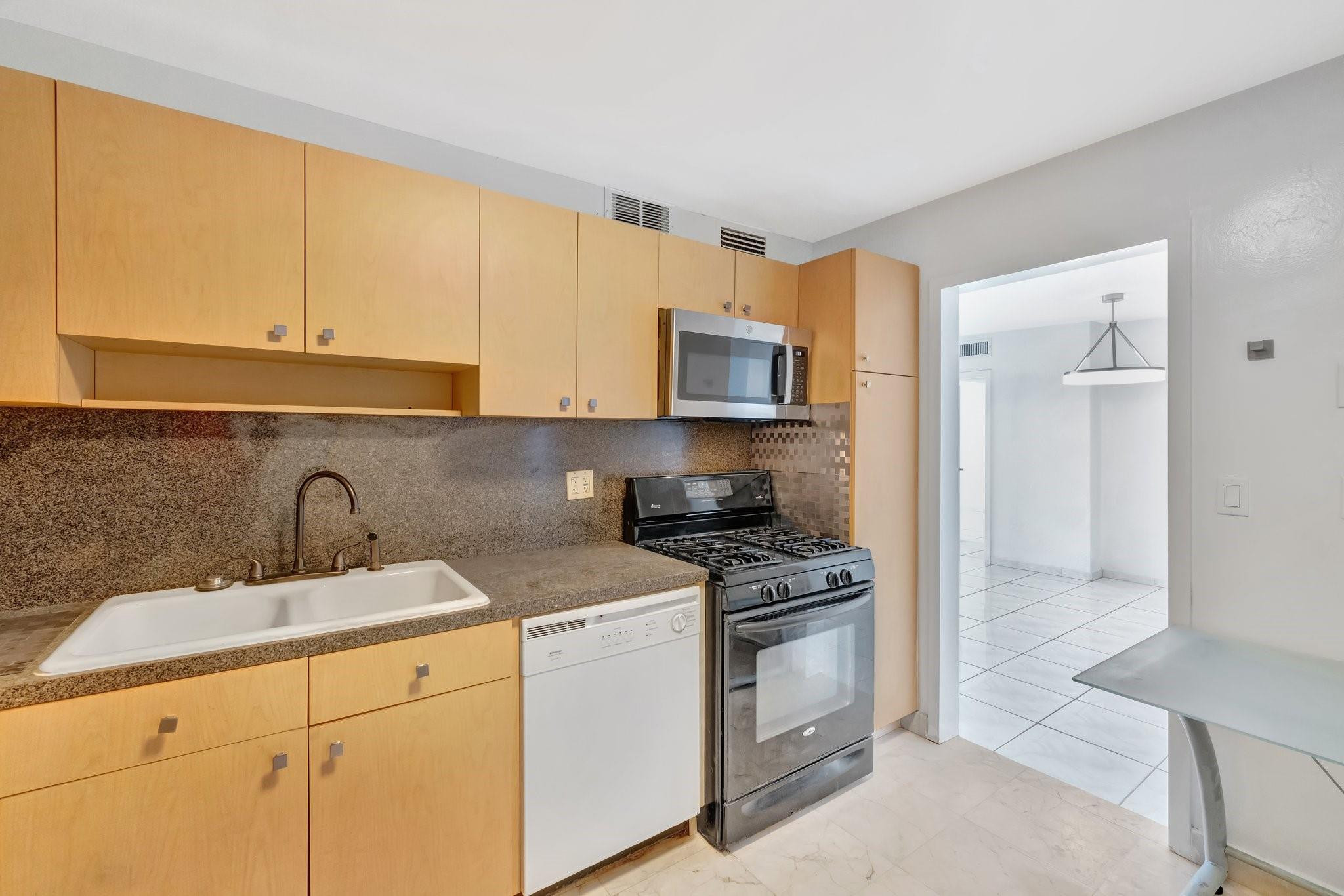 3140 S Ocean Dr 2105