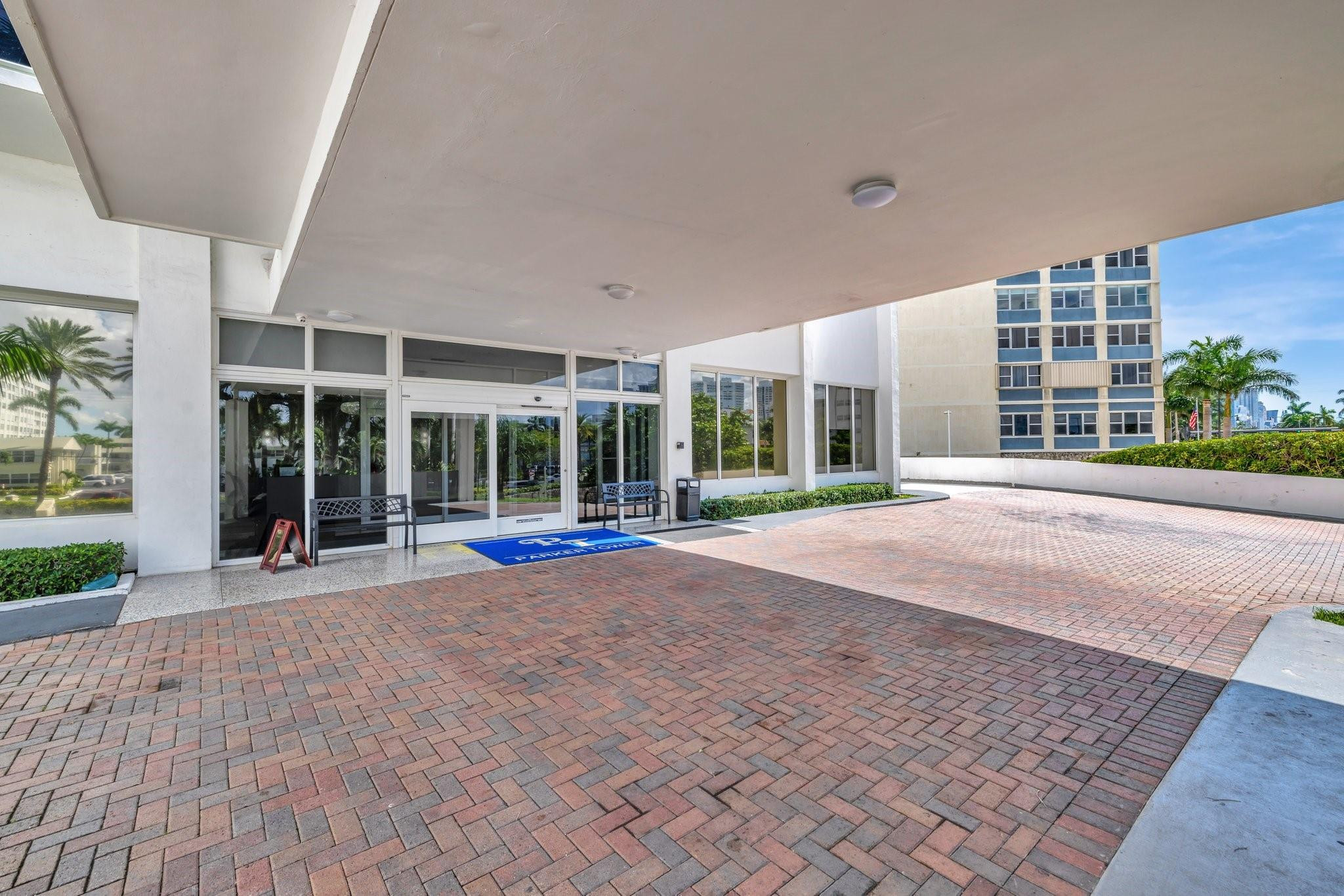 3140 S Ocean Dr 2105