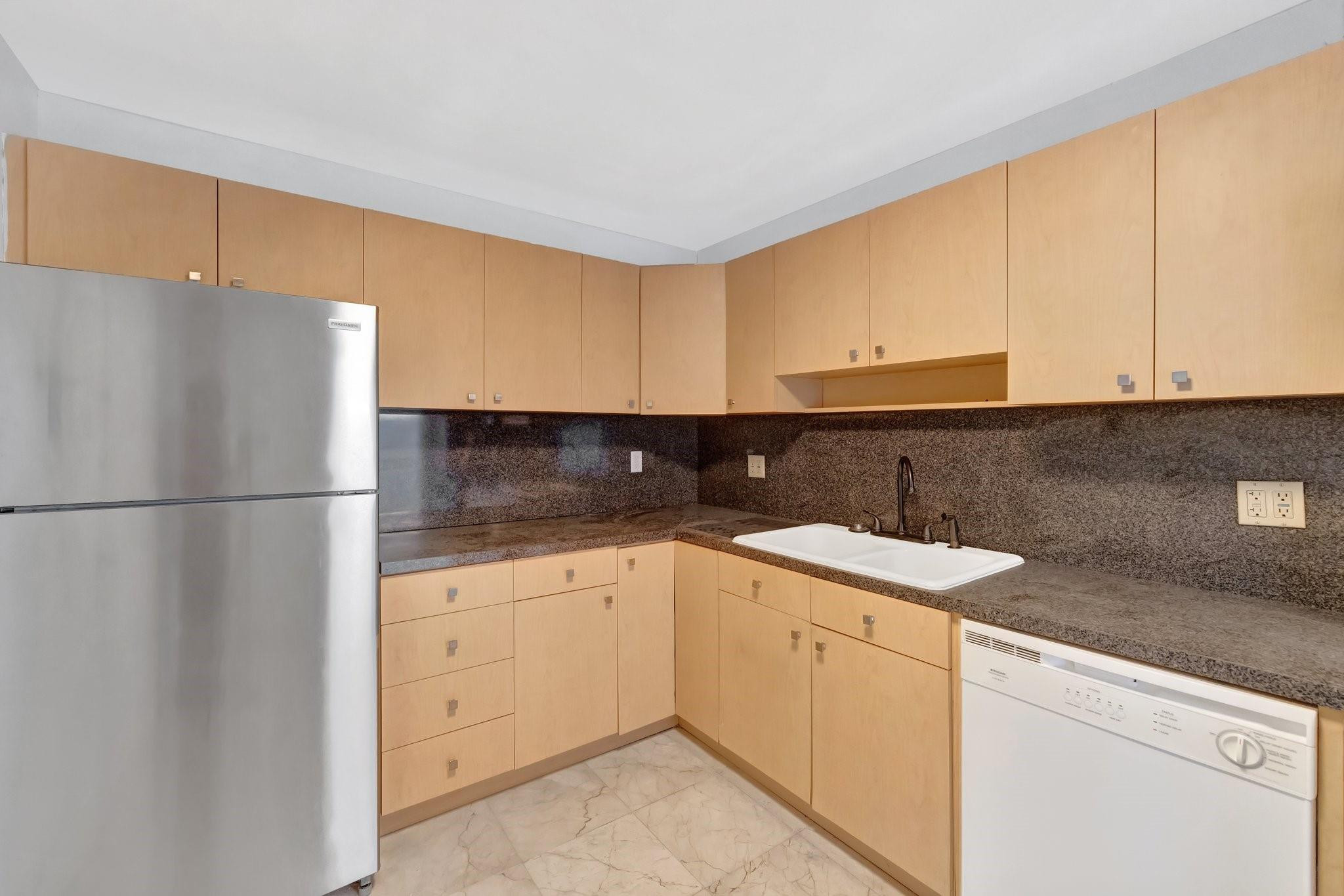 3140 S Ocean Dr 2105