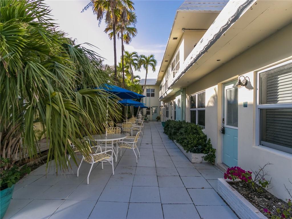 4213 El Mar Dr