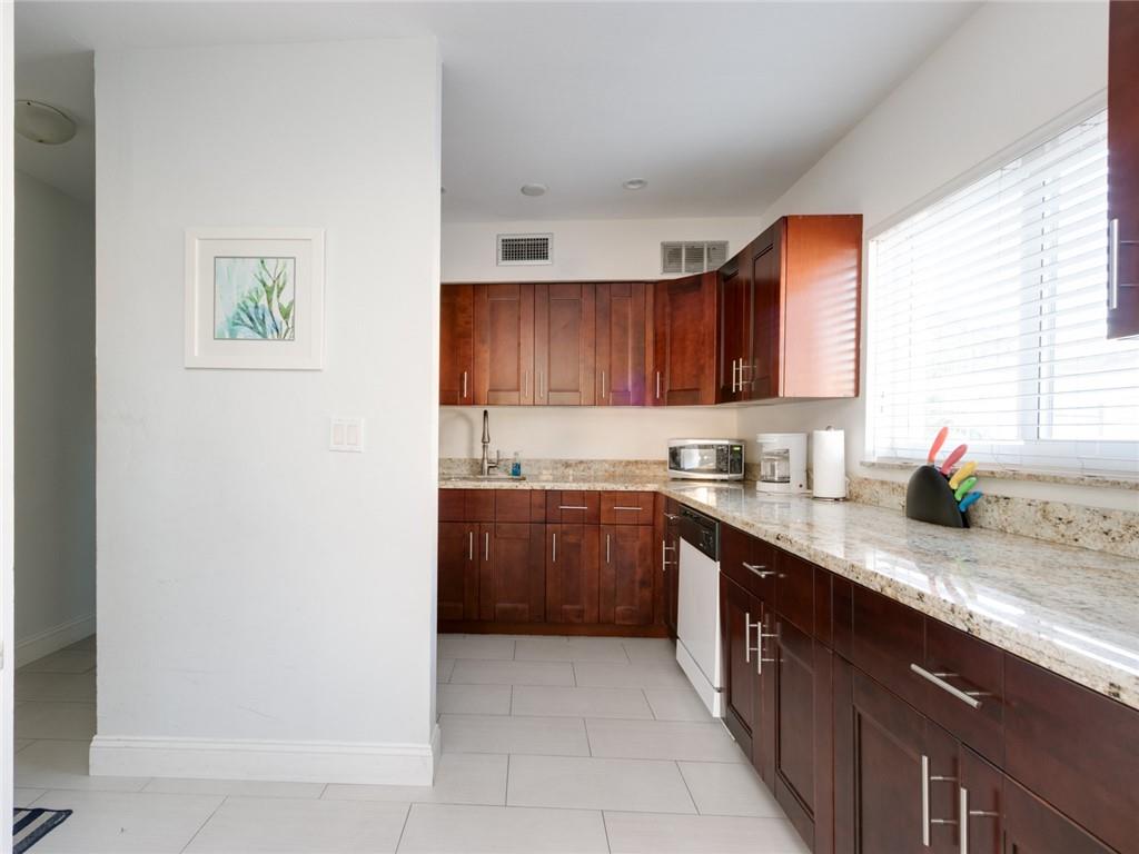 4213 El Mar Dr