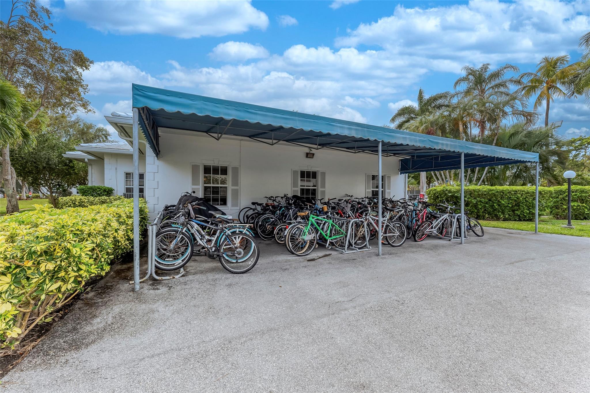 6507 Bay Club Drive 6507-1