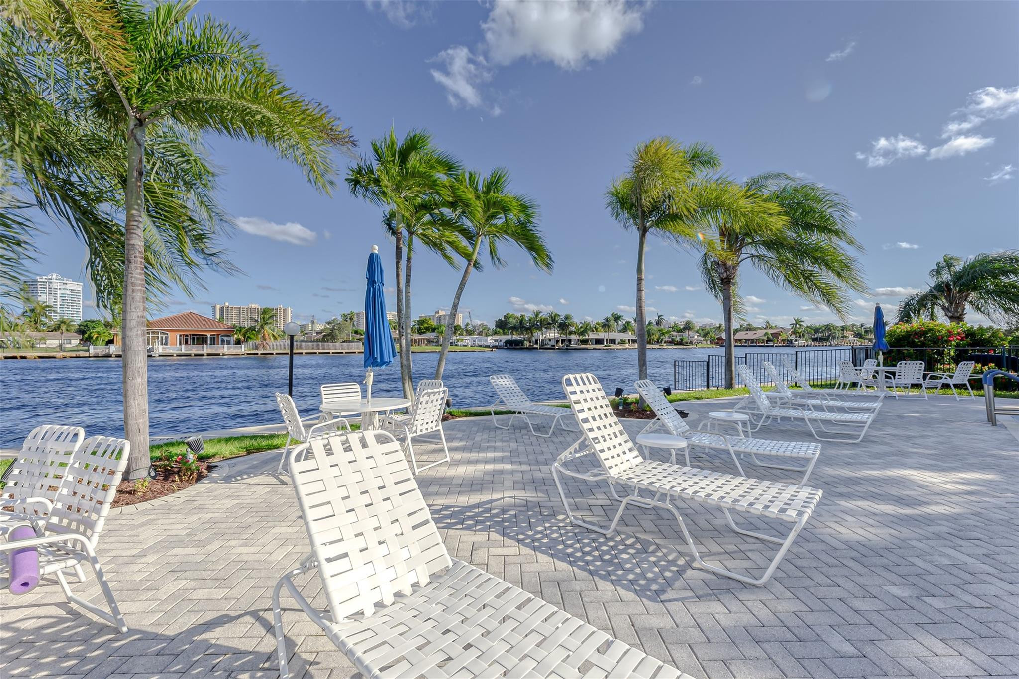 6507 Bay Club Drive 6507-1
