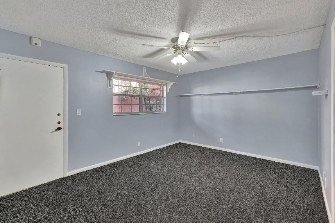 640 Tennis Club Dr 111