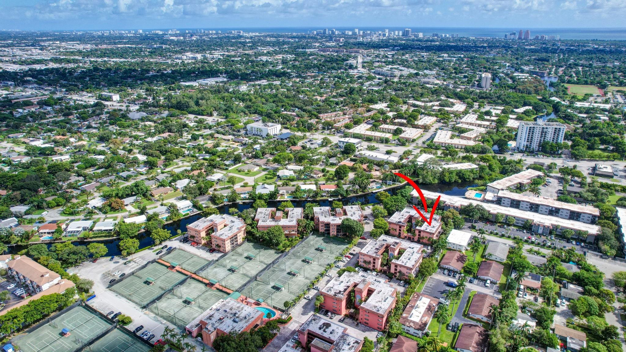 640 Tennis Club Dr 111