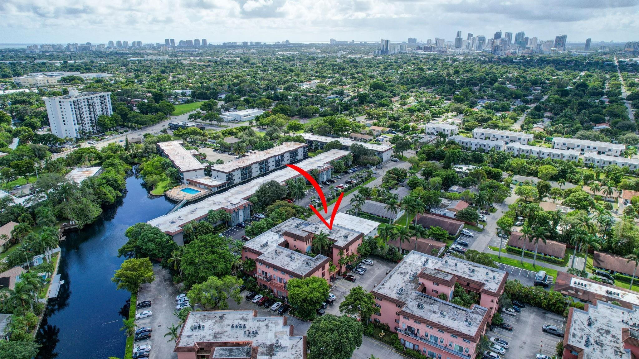 640 Tennis Club Dr 111