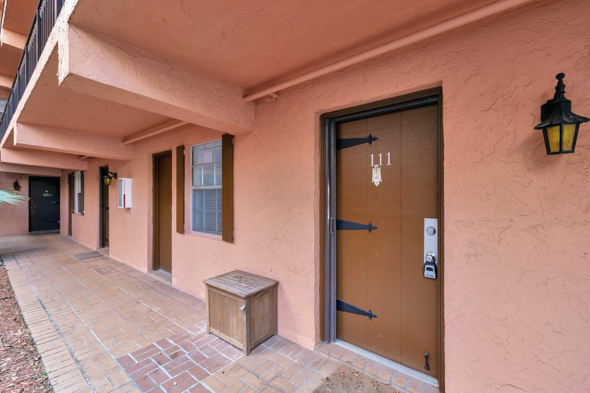 640 Tennis Club Dr 111