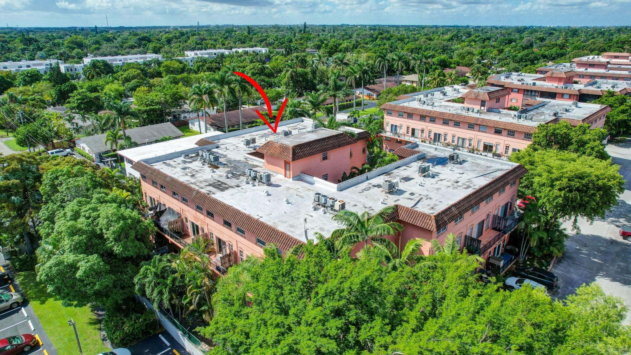 640 Tennis Club Dr 111