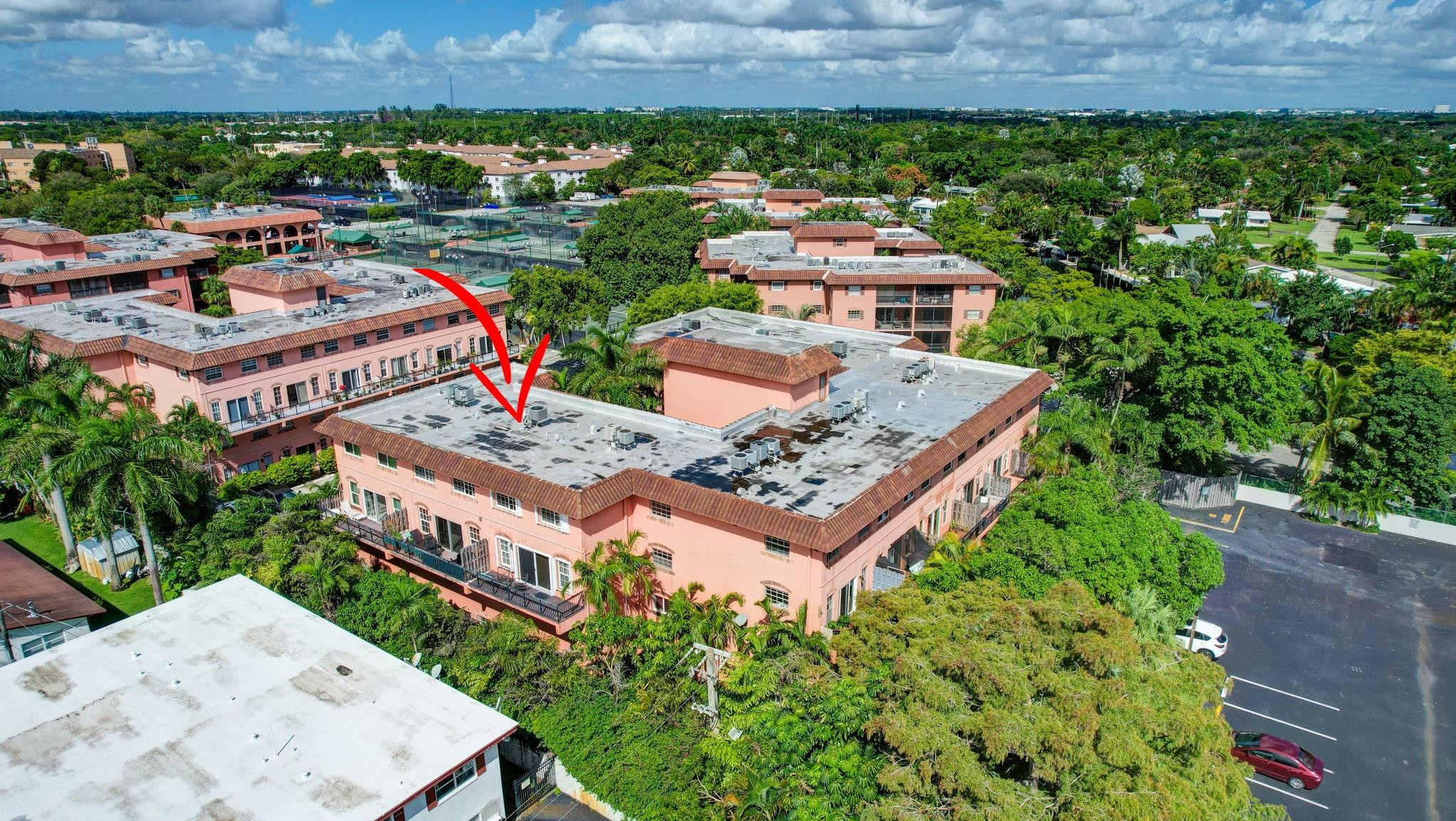 640 Tennis Club Dr 111