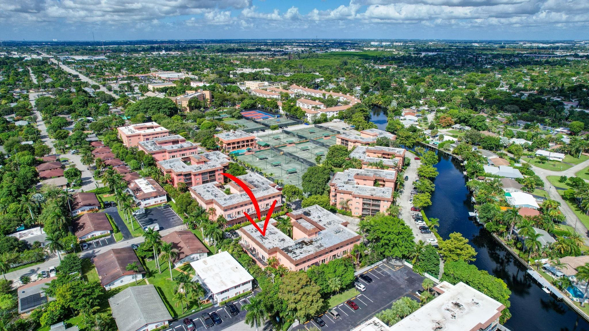 640 Tennis Club Dr 111