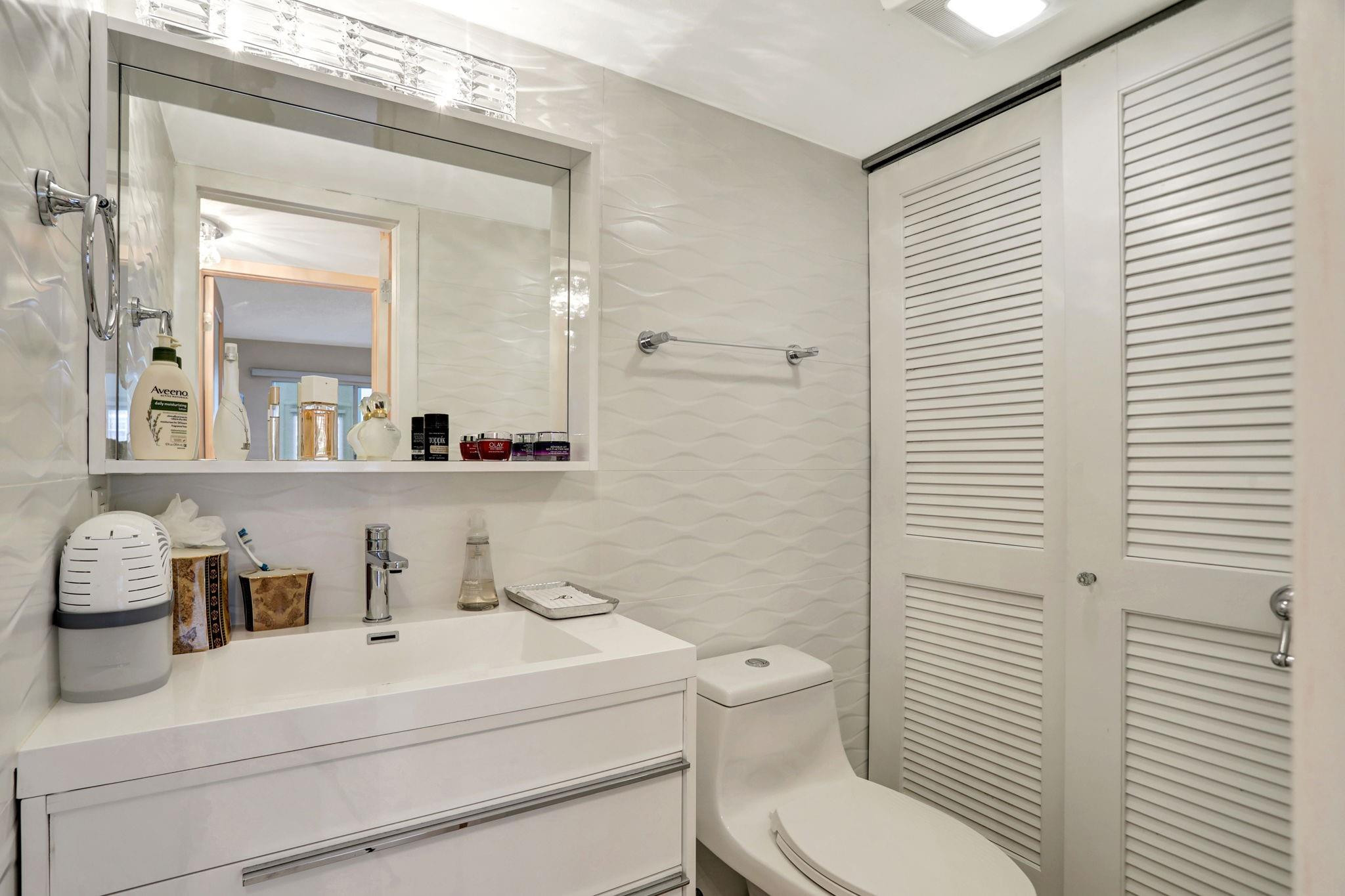 1069 Guildford D 1069