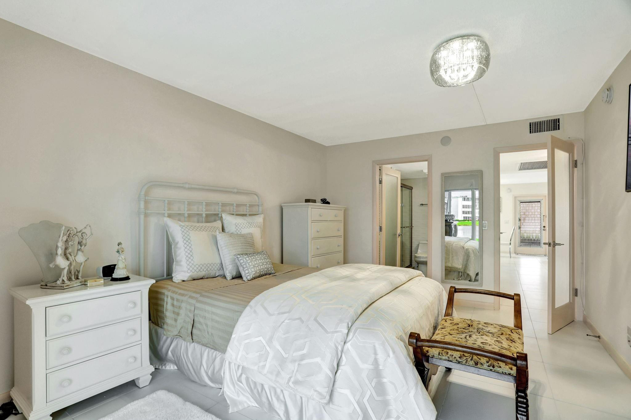 1069 Guildford D 1069