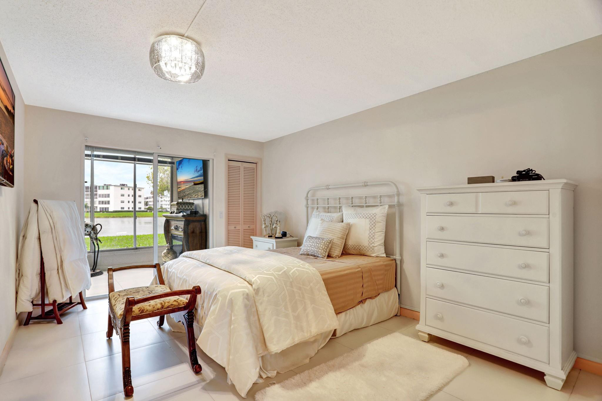 1069 Guildford D 1069