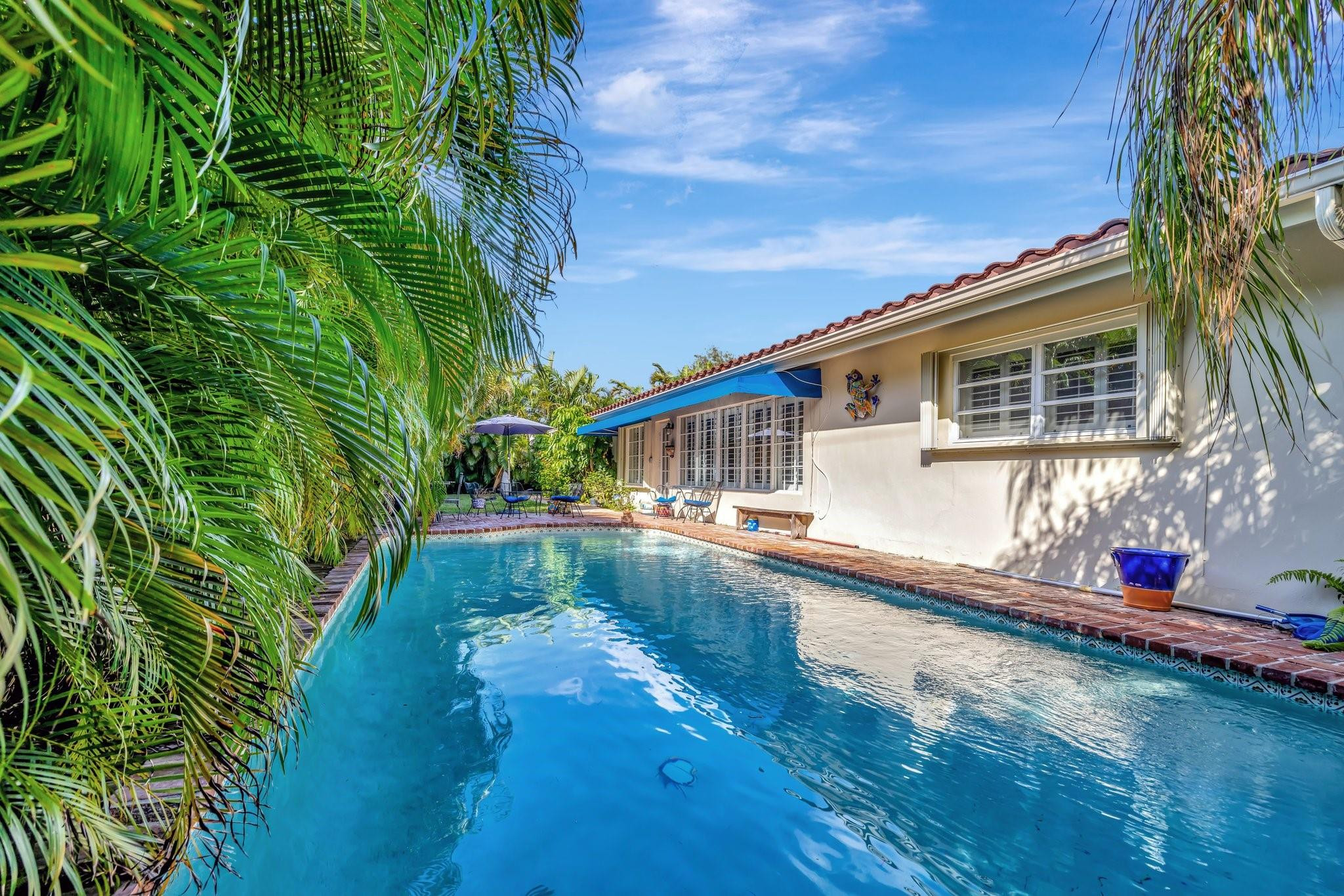 2732 NE 29th Ct