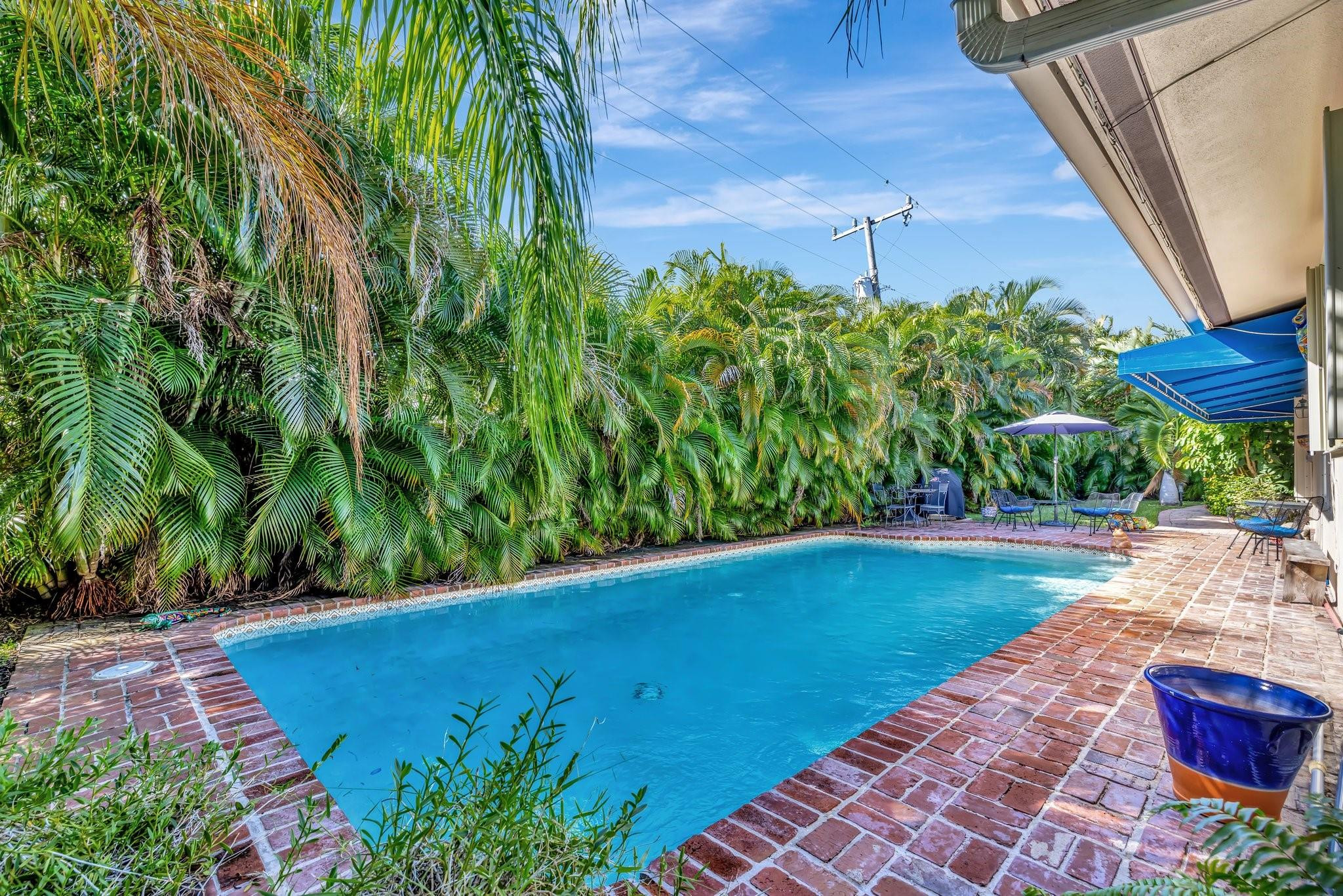 2732 NE 29th Ct