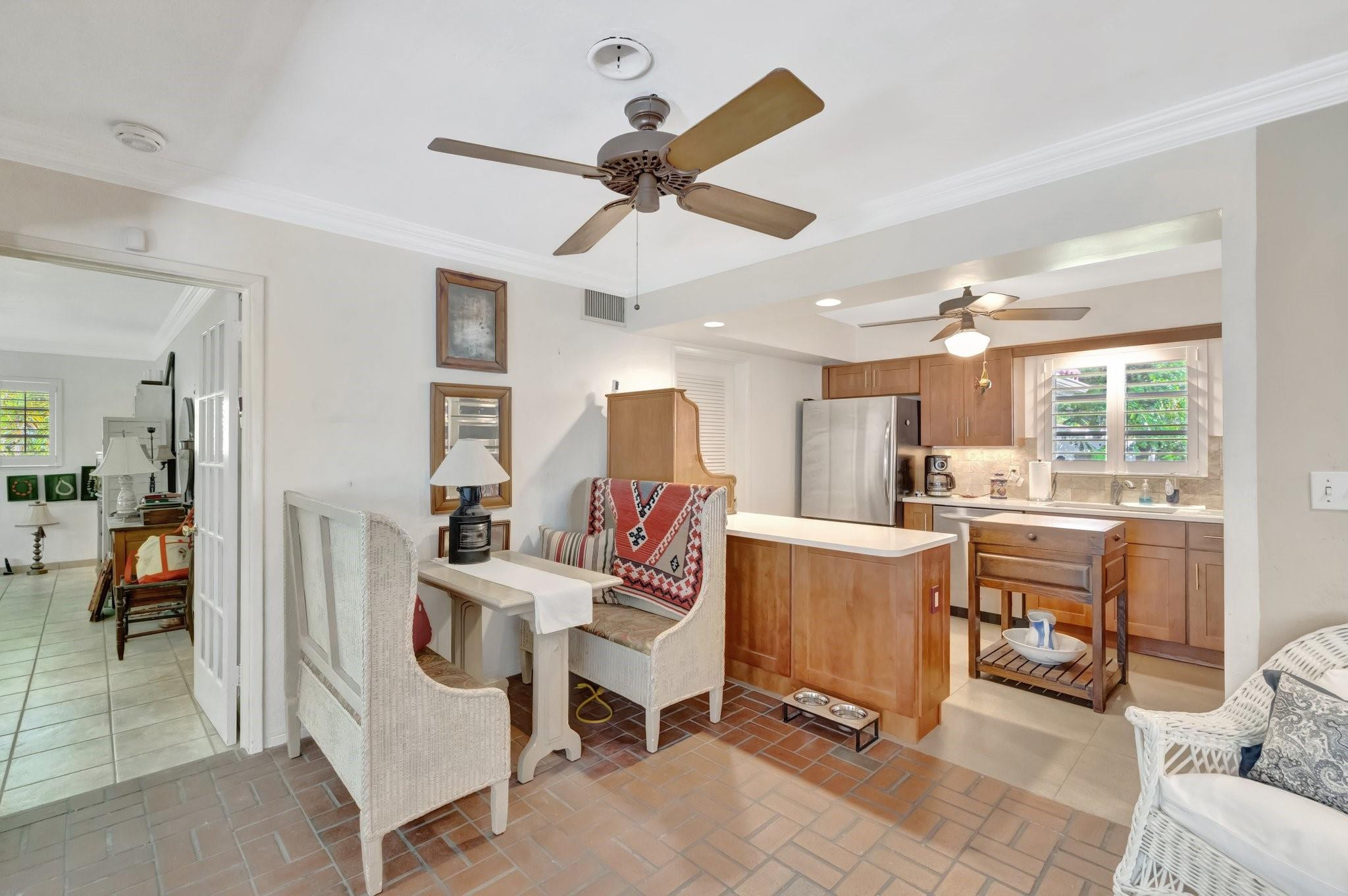 2732 NE 29th Ct