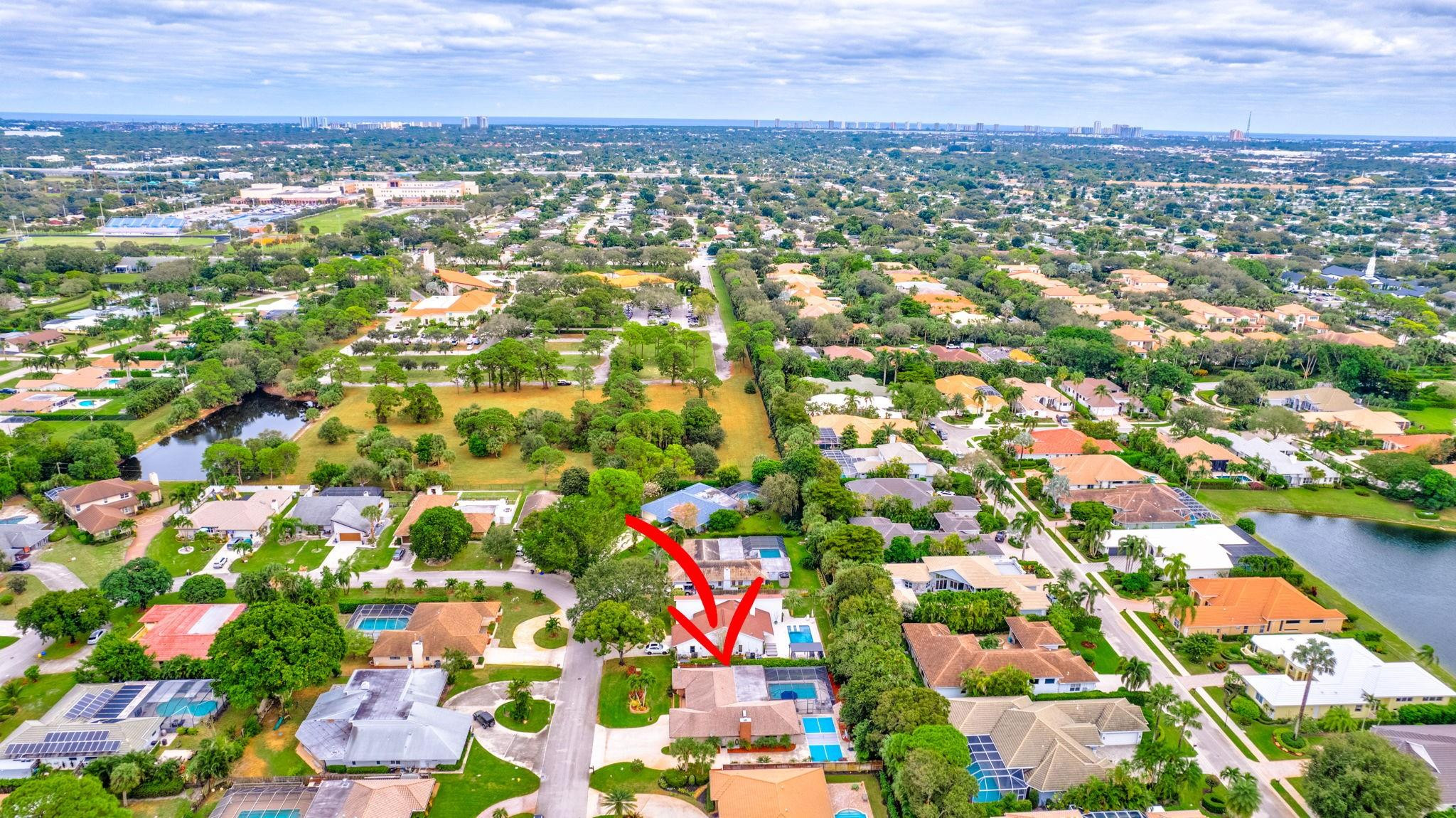 9022 Gardens Glen Cir