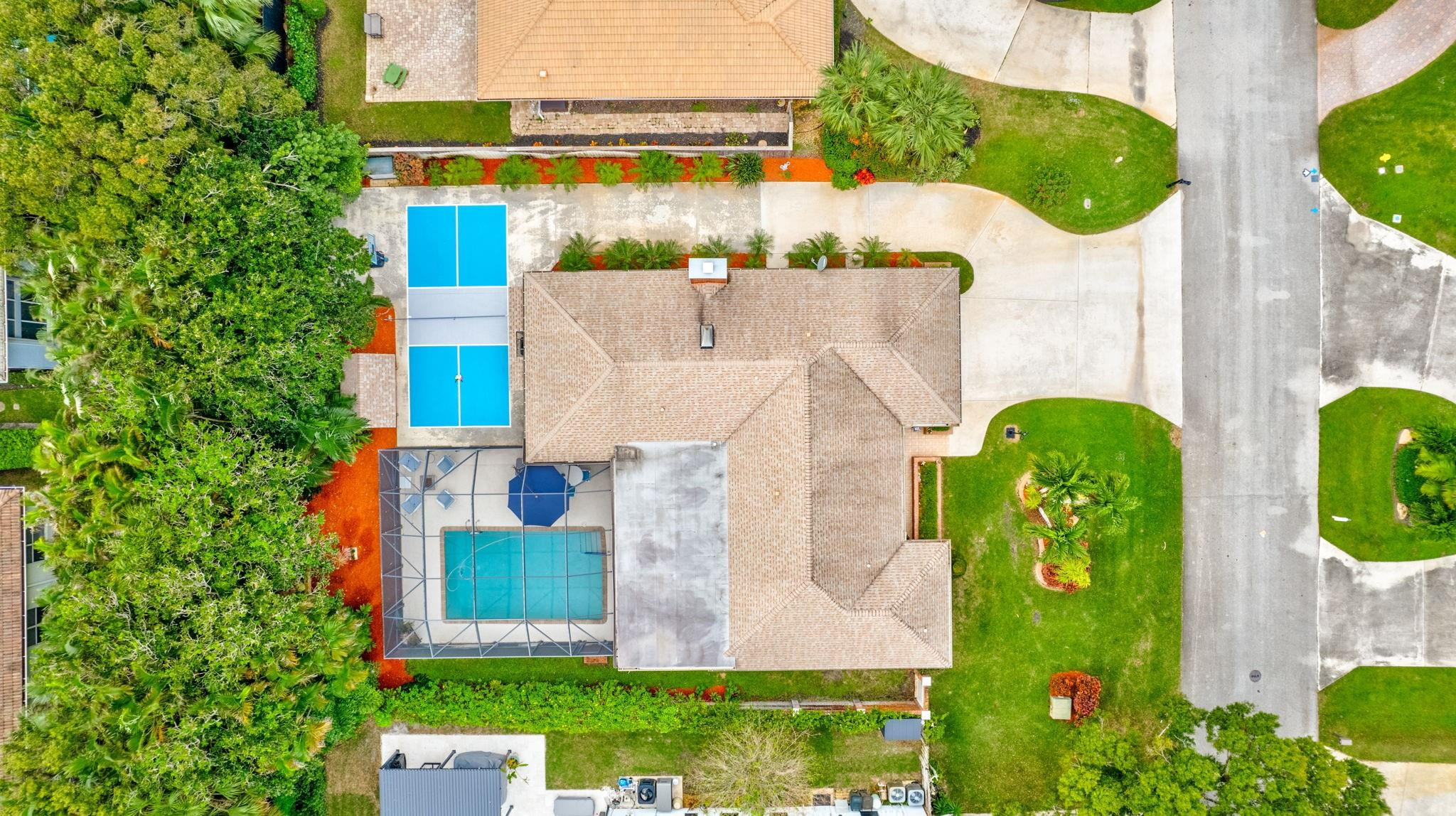 9022 Gardens Glen Cir